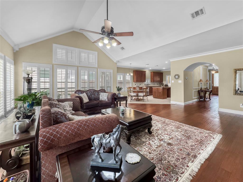 6951 Sea Harbor Drive Property Photo 18