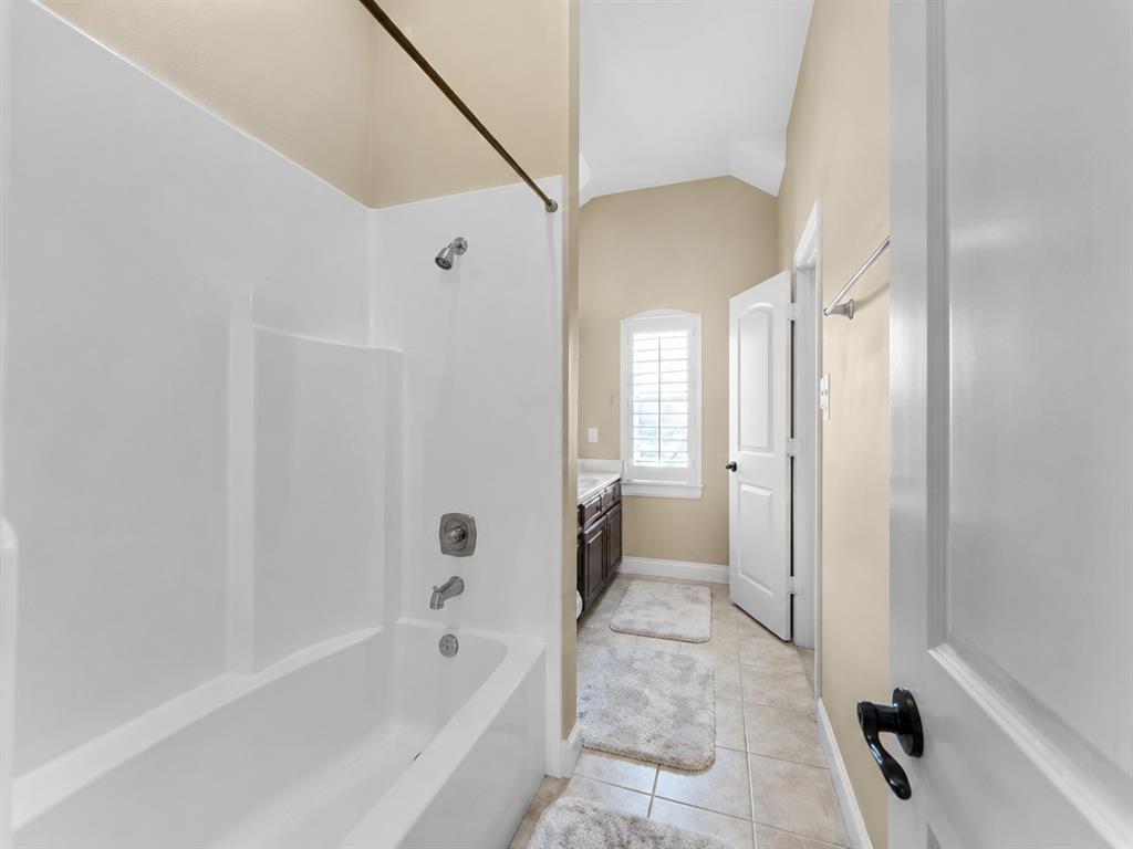 6951 Sea Harbor Drive Property Photo 33