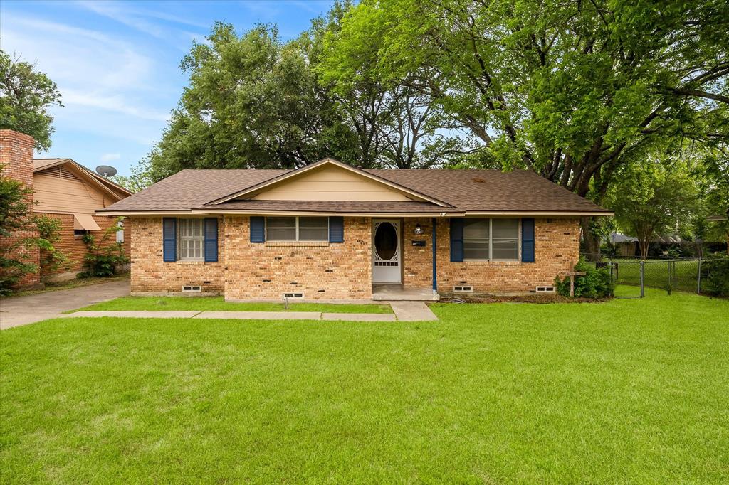 1240 Tosch Lane Property Photo 1