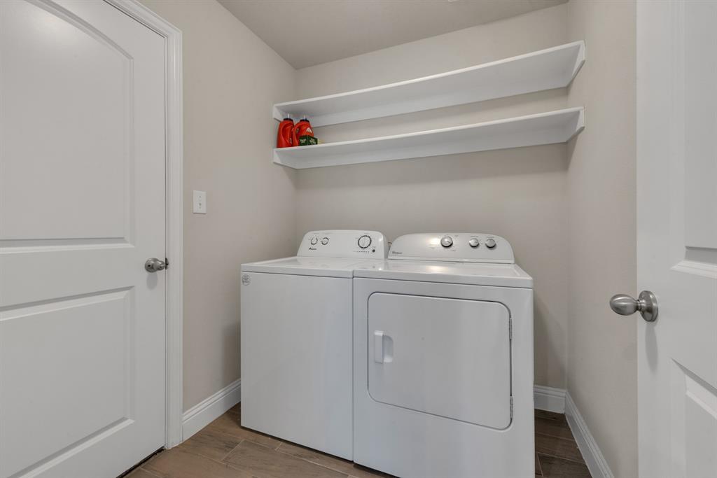 1418 Wagon Wheel Way Property Photo 9