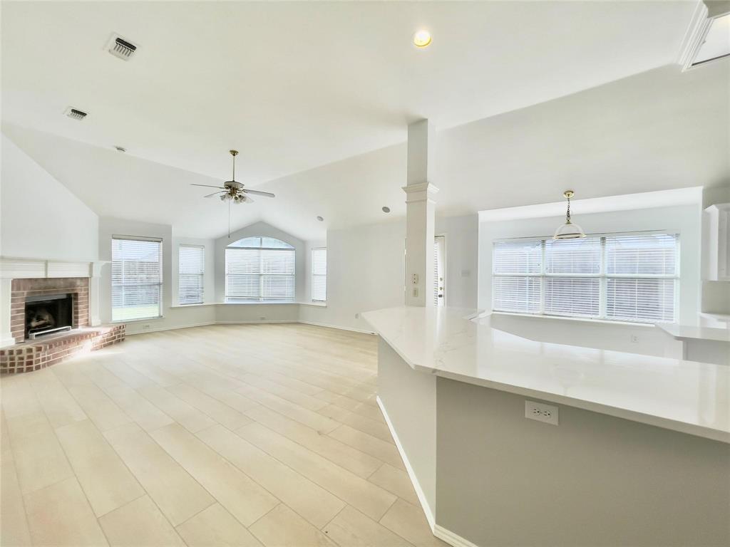 11002 Tree Shadow Lane Property Photo 4
