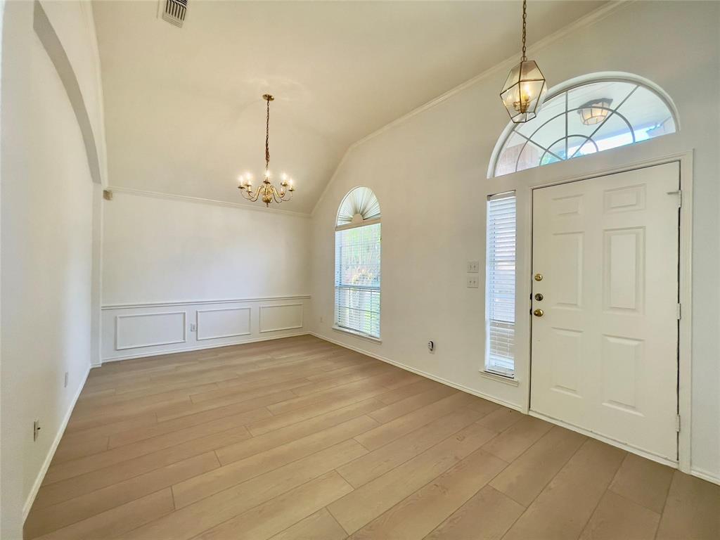11002 Tree Shadow Lane Property Photo 5