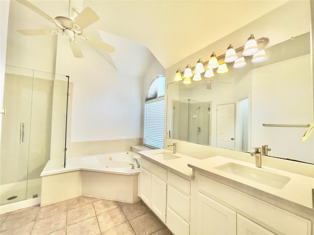 11002 Tree Shadow Lane Property Photo 26