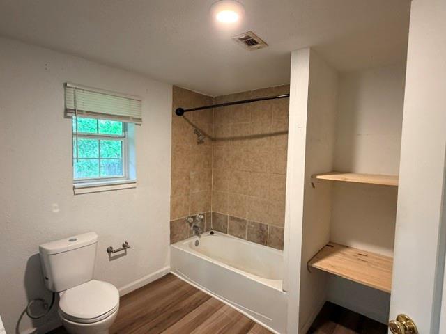 927 W Baker Street Property Photo 5