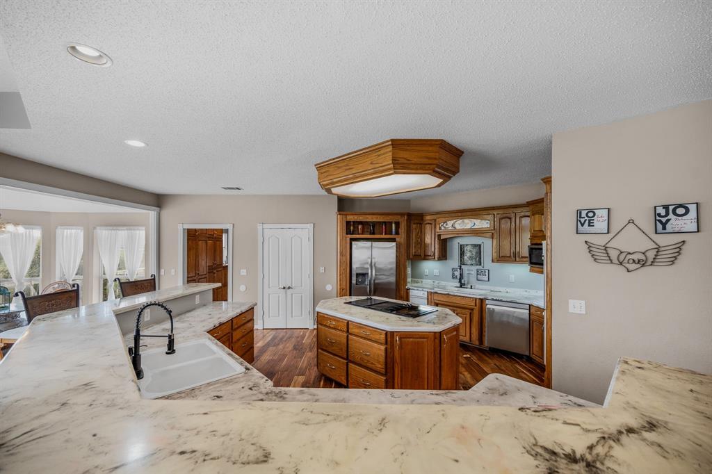 552 Vz County Road 2142 Property Photo 6