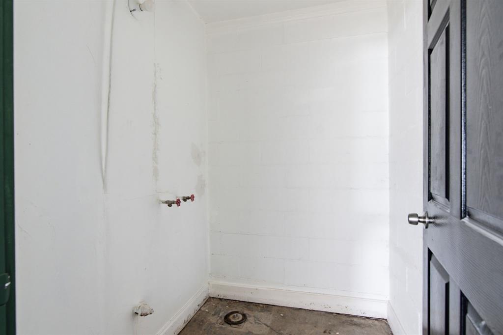 5601 Davis Boulevard Property Photo 25