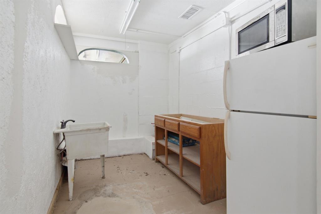 5601 Davis Boulevard Property Photo 27