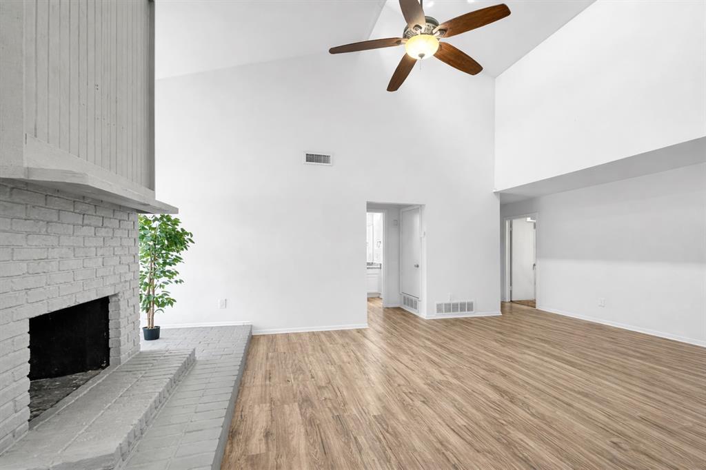 5522 Willow Circle Property Photo 8