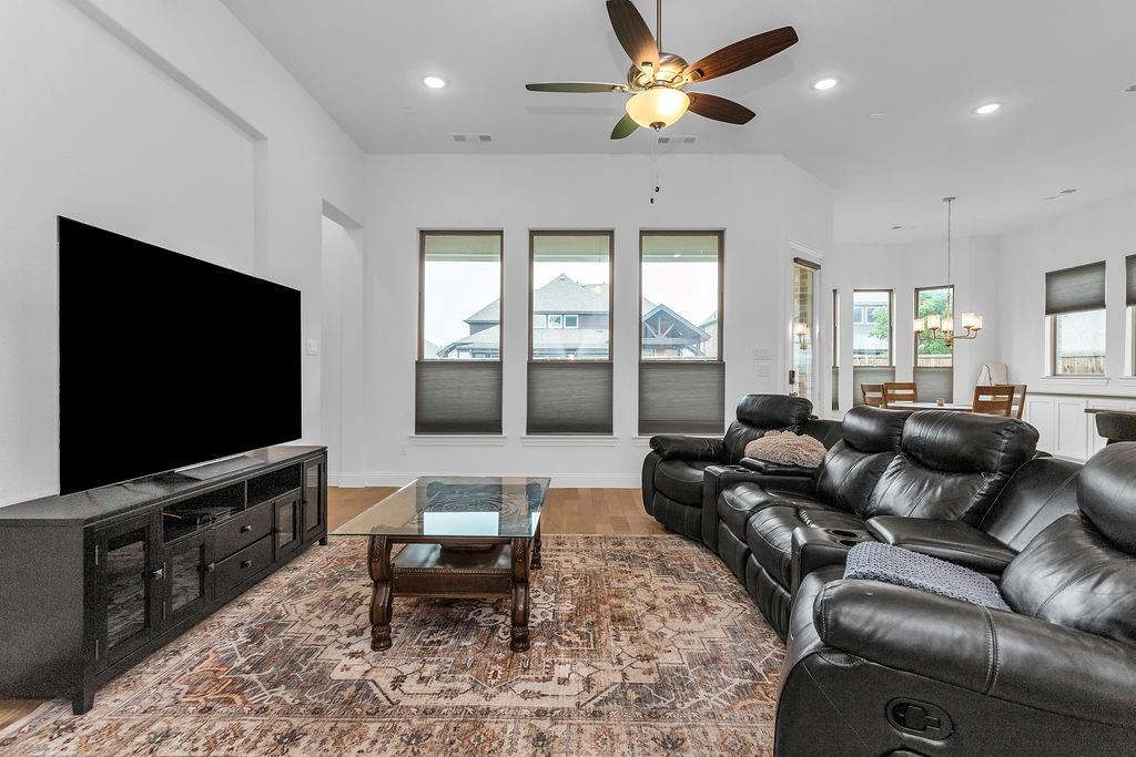 6940 Basket Flower Road Property Photo 10