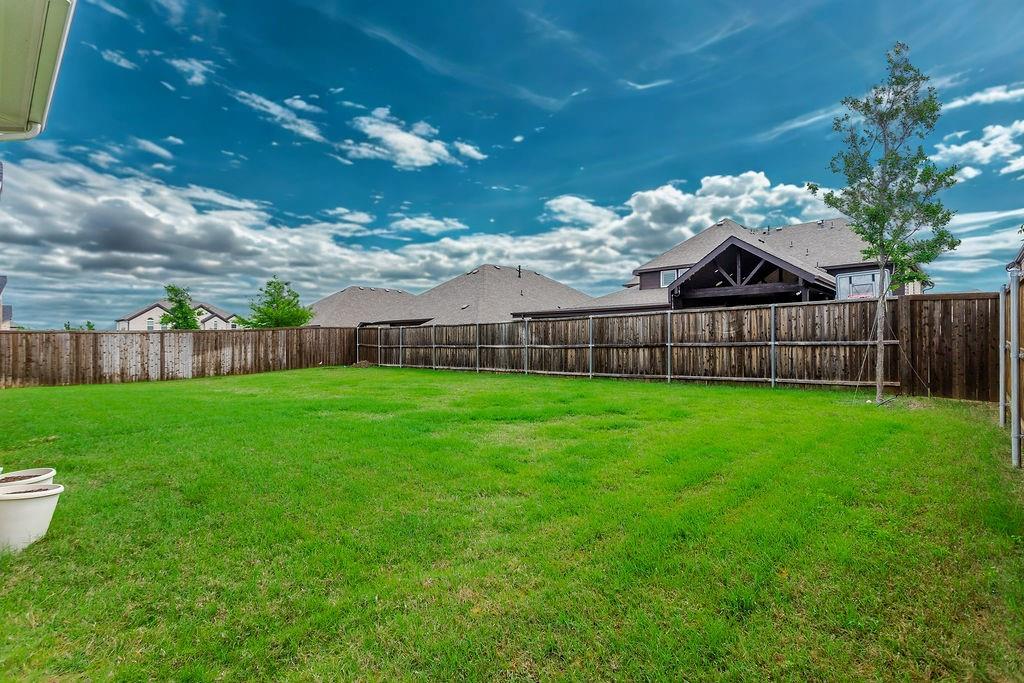 6940 Basket Flower Road Property Photo 34