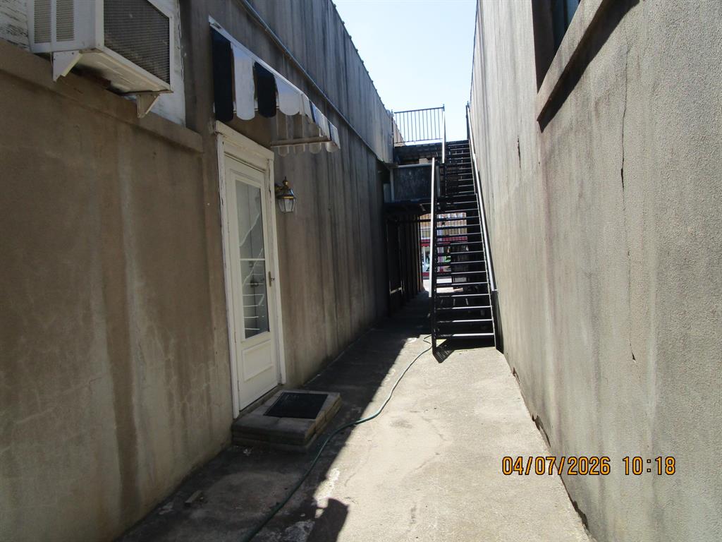 1013 Austin Avenue Property Photo 4