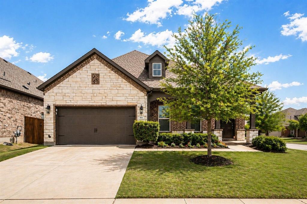 909 Amy Boulevard Property Photo 1
