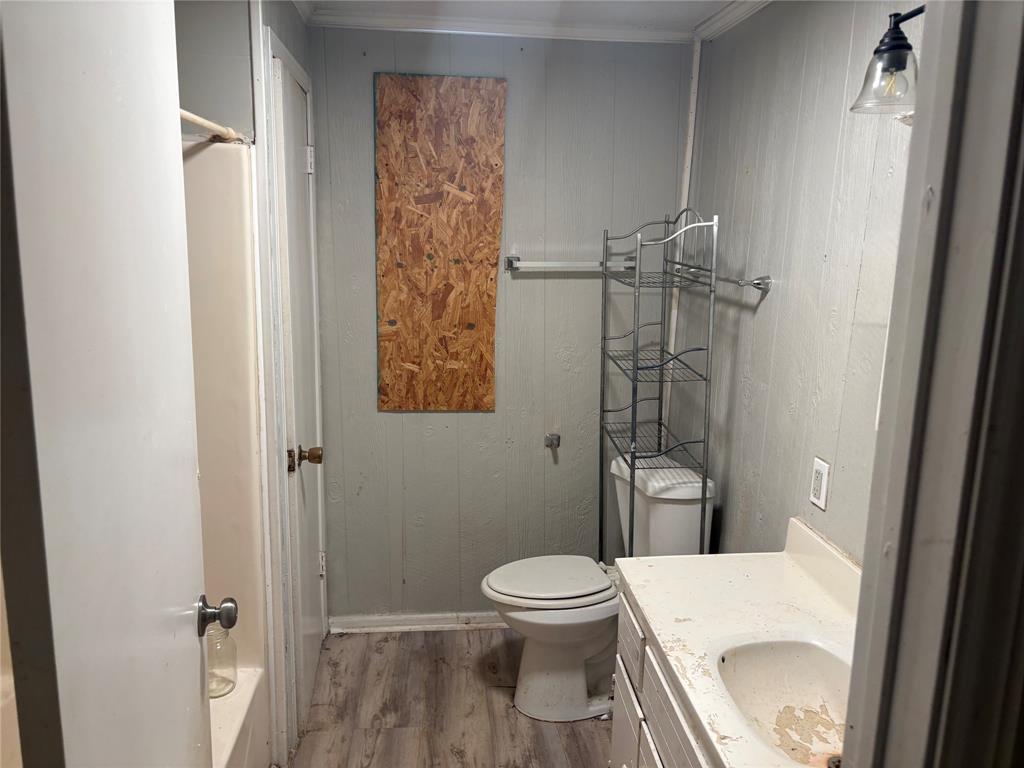 1612 Hill Street Property Photo 6