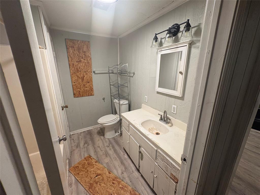 1612 Hill Street Property Photo 8