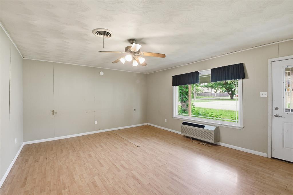 723 Clements Avenue Property Photo 6