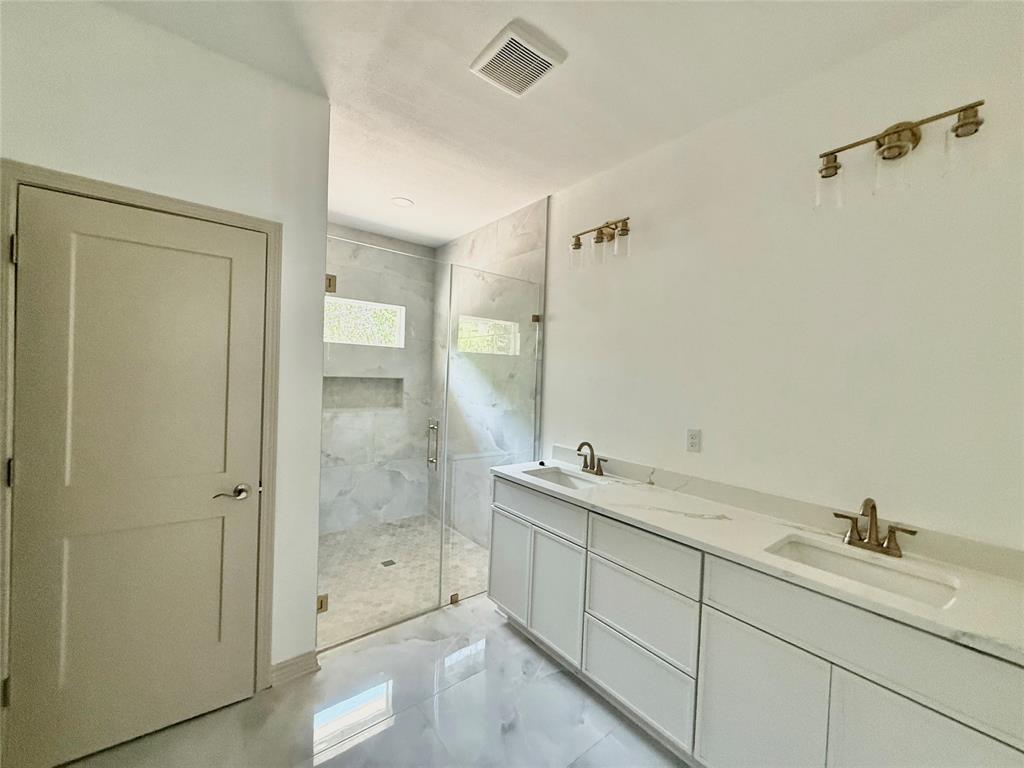 2109 Jane Property Photo 13