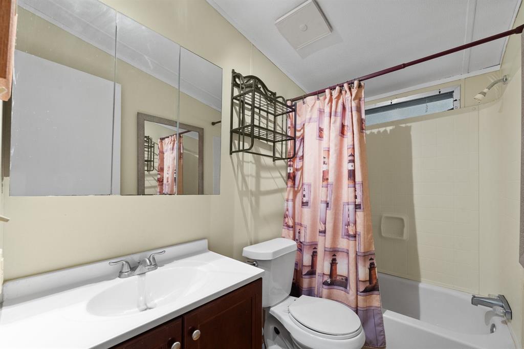 6677 County Road 2008 Property Photo 27