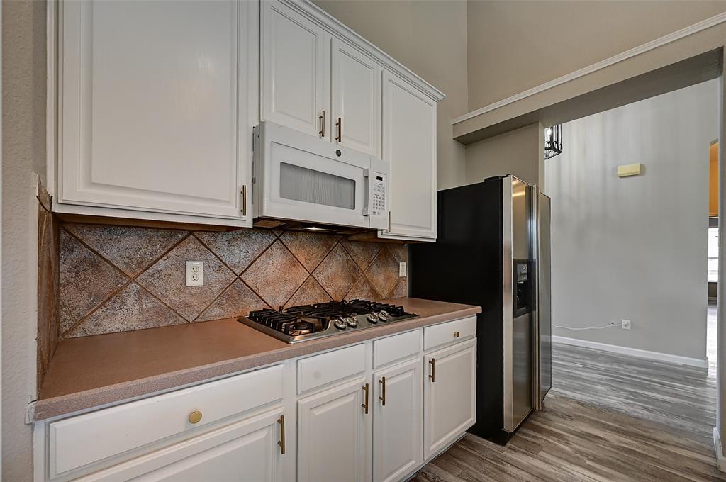 7500 Parkgate Drive Property Photo 16