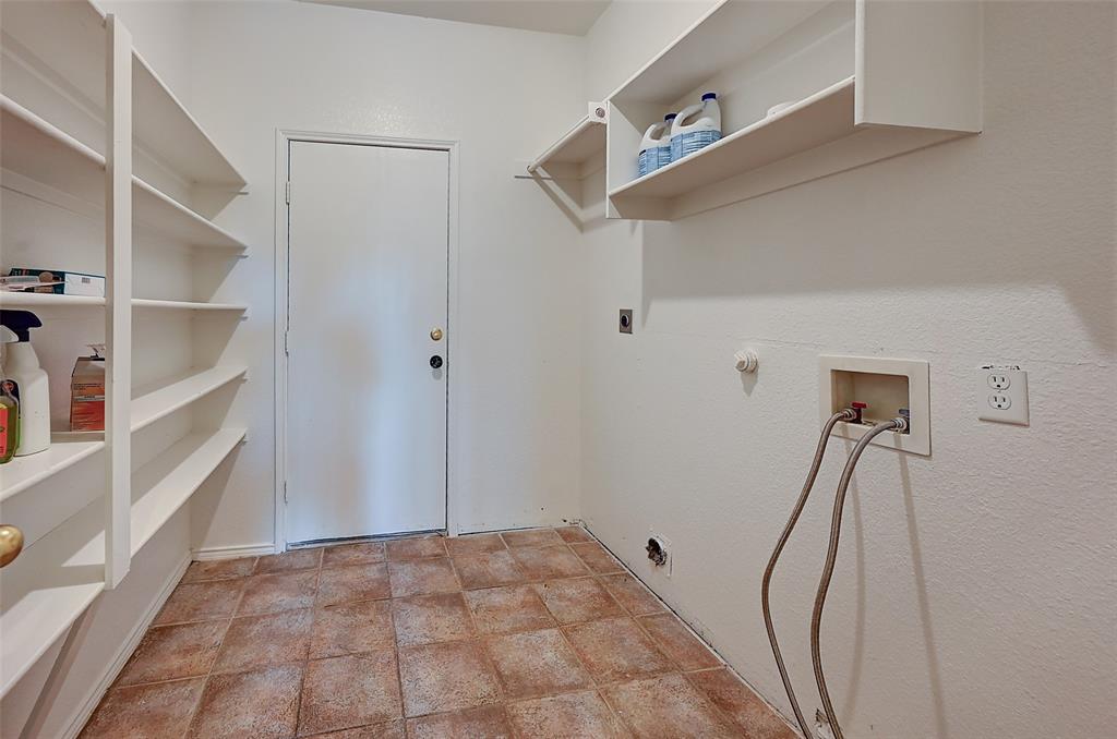 7500 Parkgate Drive Property Photo 26