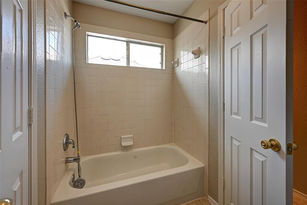 7500 Parkgate Drive Property Photo 33
