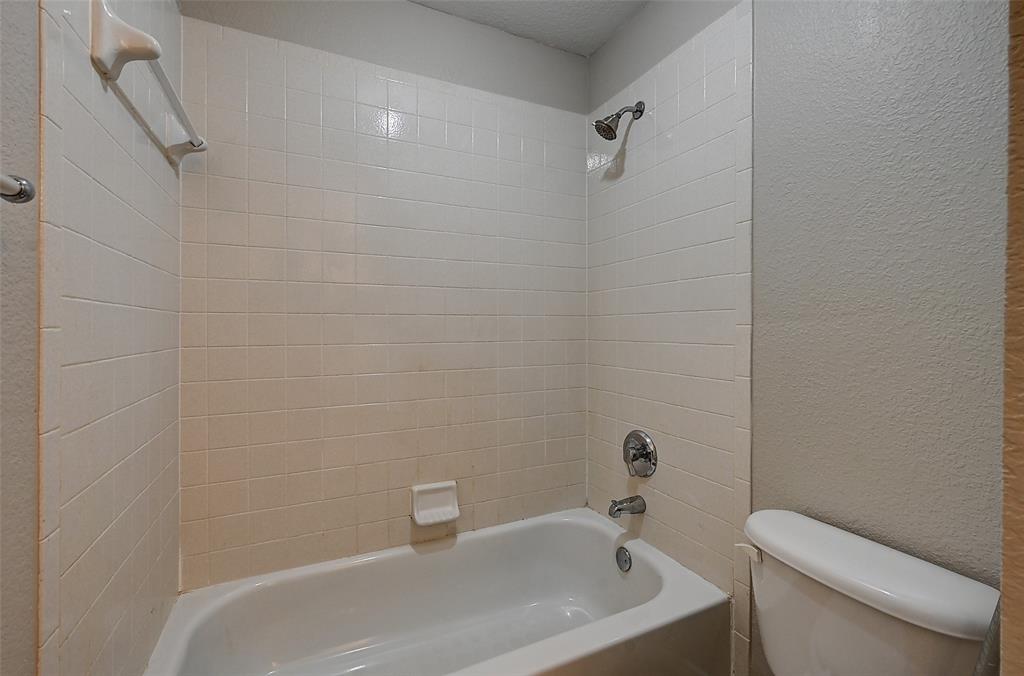 7500 Parkgate Drive Property Photo 35