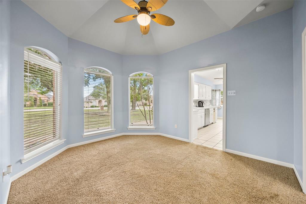 909 Valley View Avenue Property Photo 9