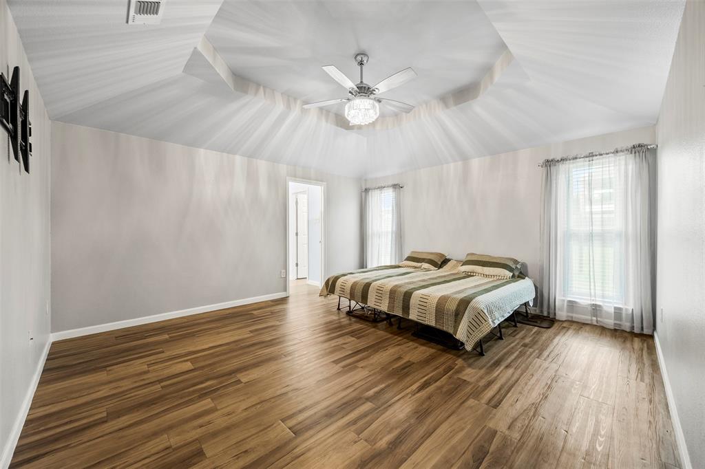 909 Valley View Avenue Property Photo 19