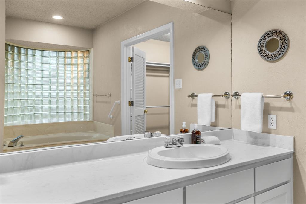 80 Sugar Creek Place Property Photo 21