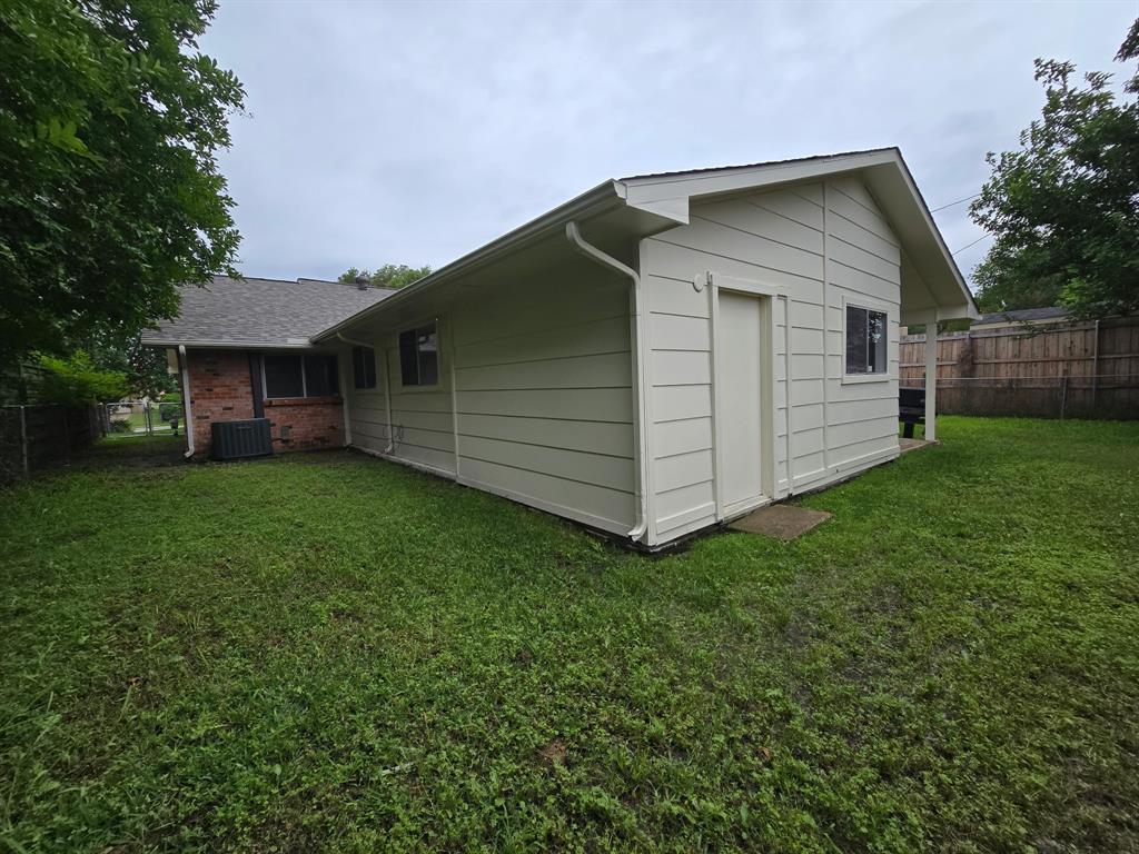 614 W Grenoble Drive Property Photo 16