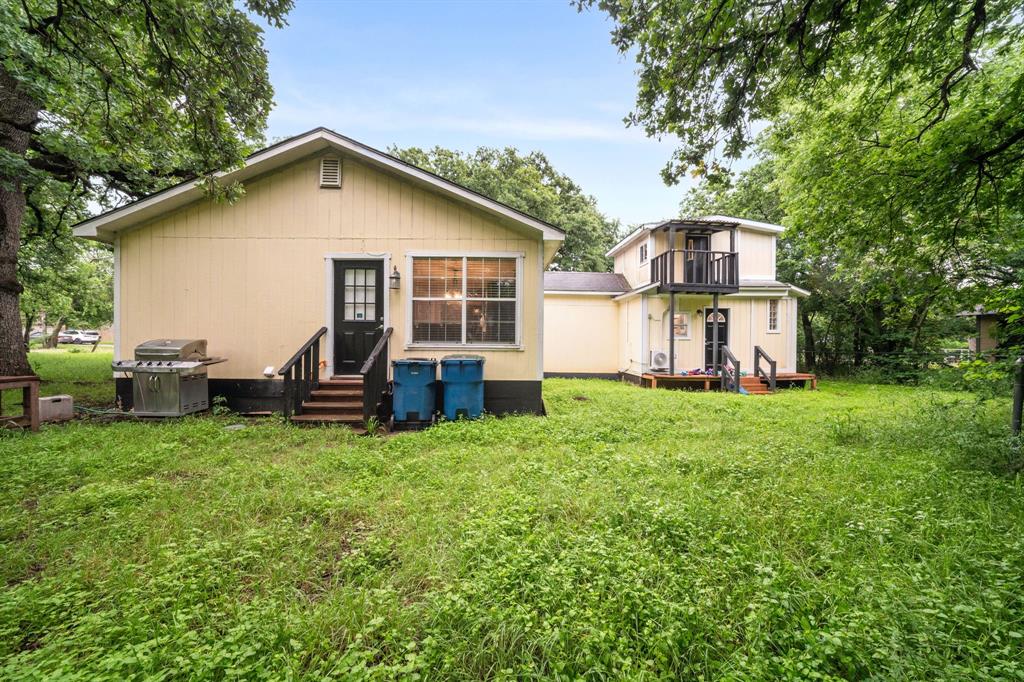 902 Travis Avenue Property Photo 21