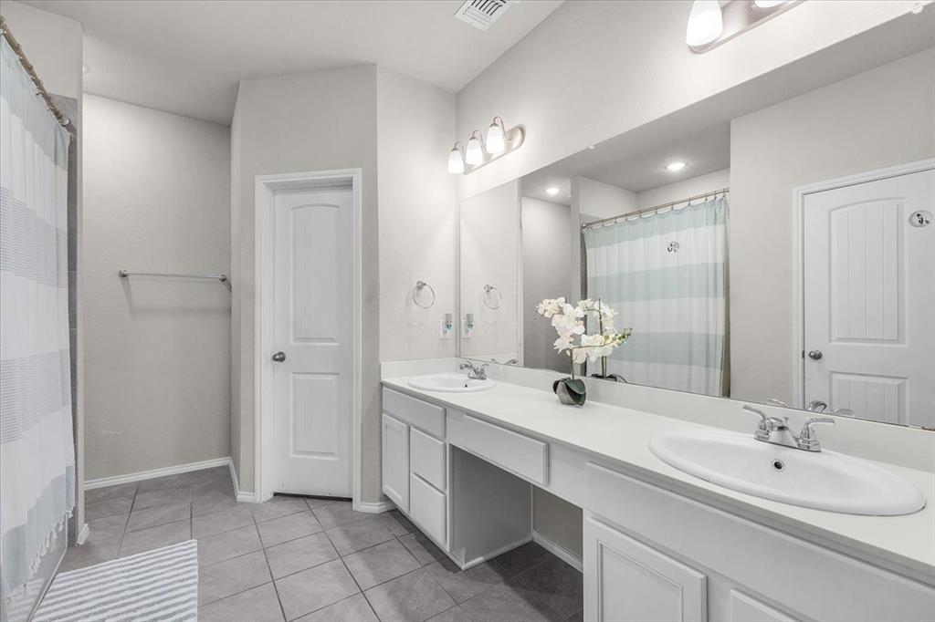 2856 Fox Trail Lane Property Photo 24