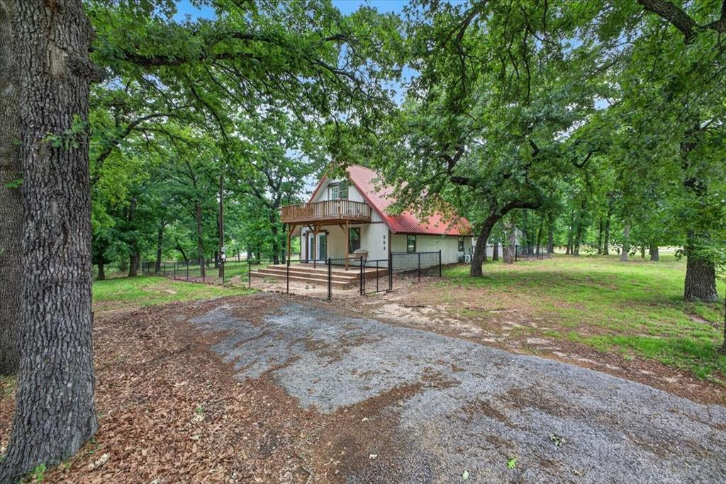 203 Fairway Drive Property Photo 4