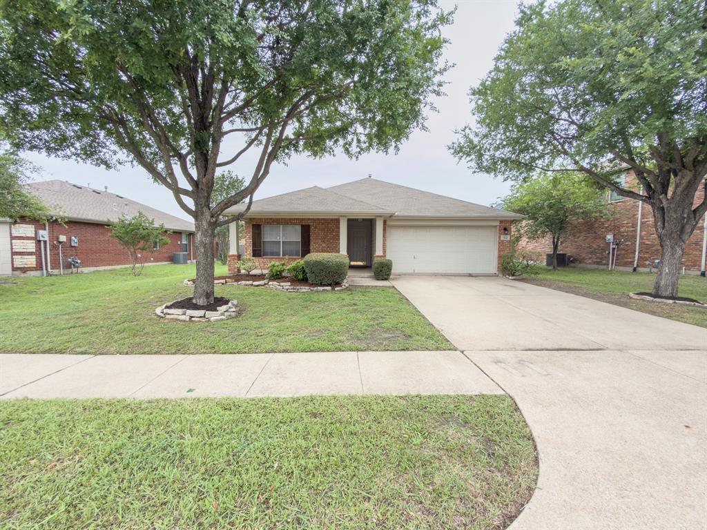 102 Galloping Trail Property Photo 1