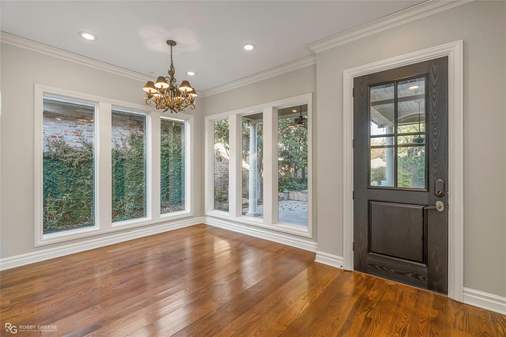 105 Esplanade Court Property Photo 14