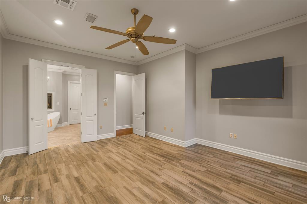 105 Esplanade Court Property Photo 23