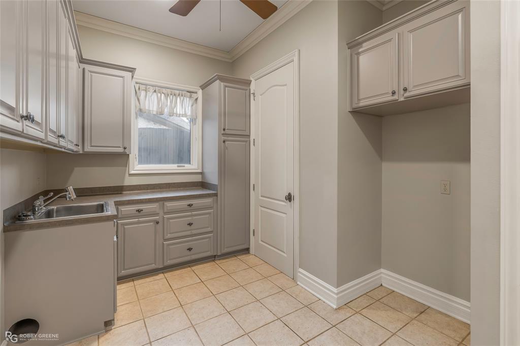 105 Esplanade Court Property Photo 28