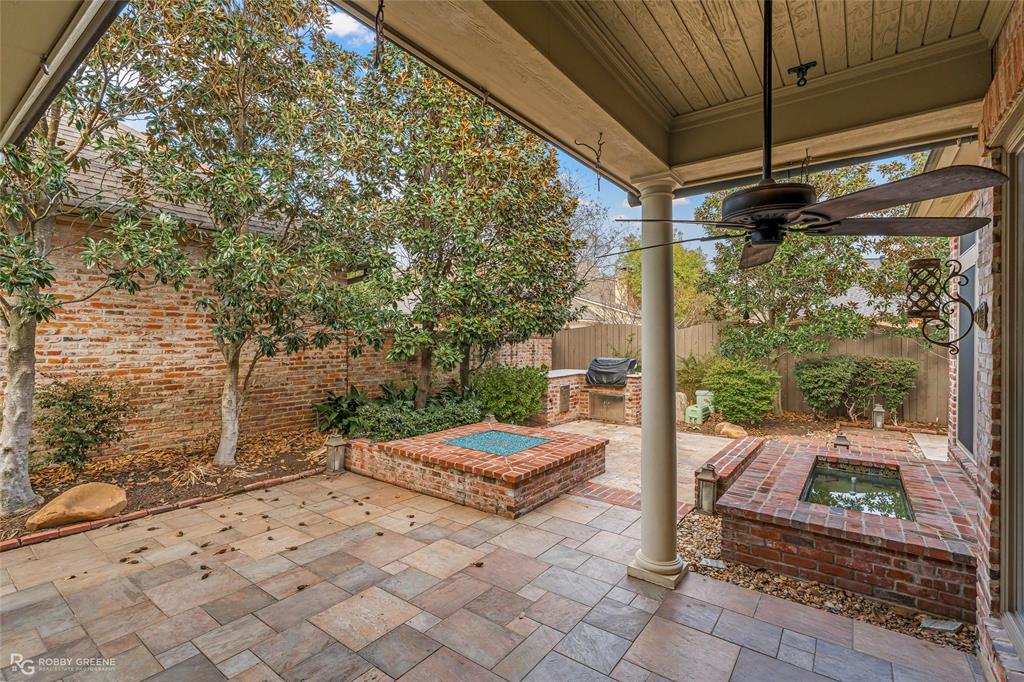 105 Esplanade Court Property Photo 33