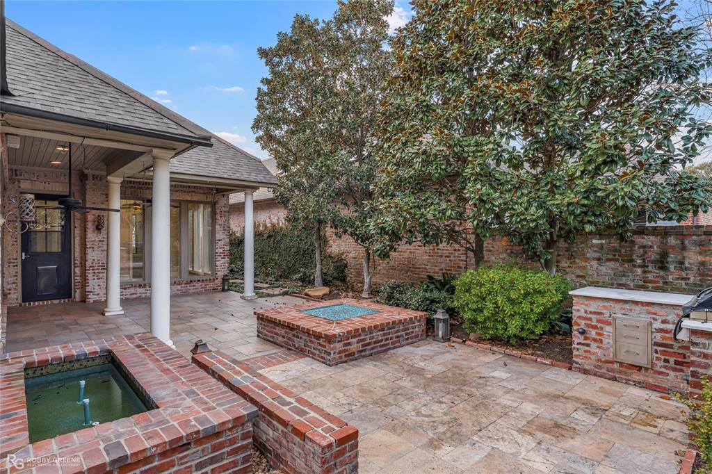 105 Esplanade Court Property Photo 35