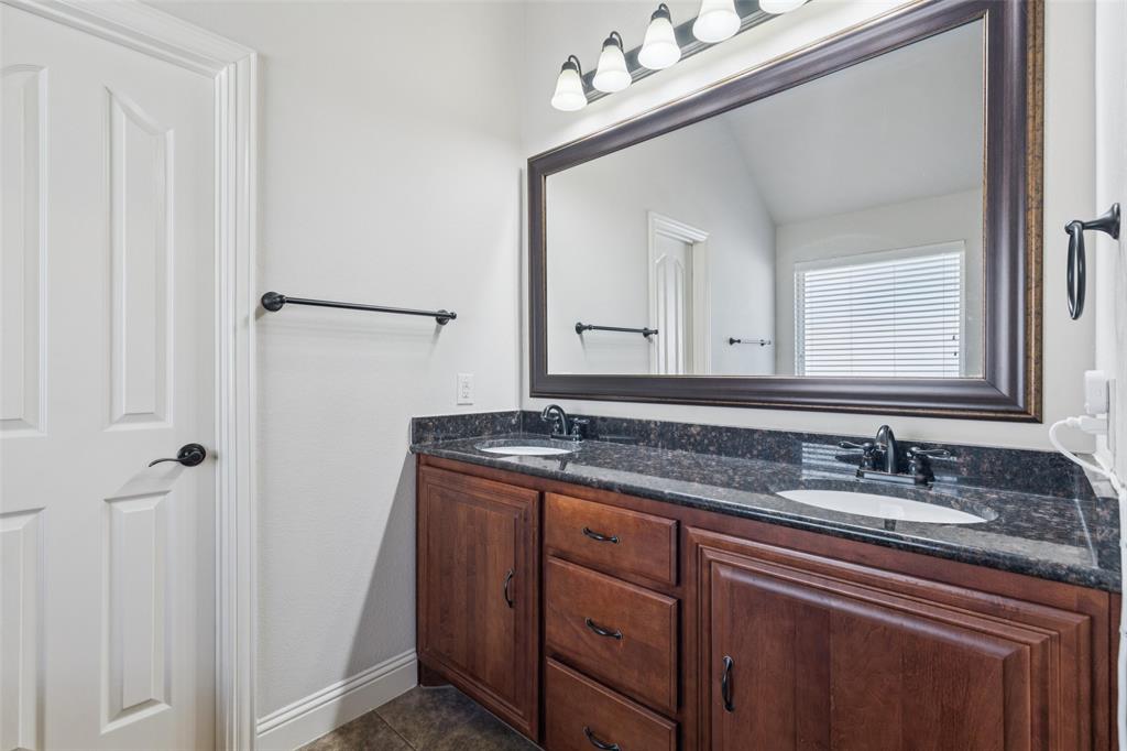 8304 Spitfire Trail Property Photo 16