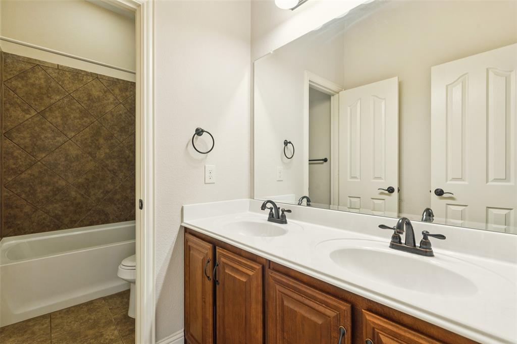 8304 Spitfire Trail Property Photo 20