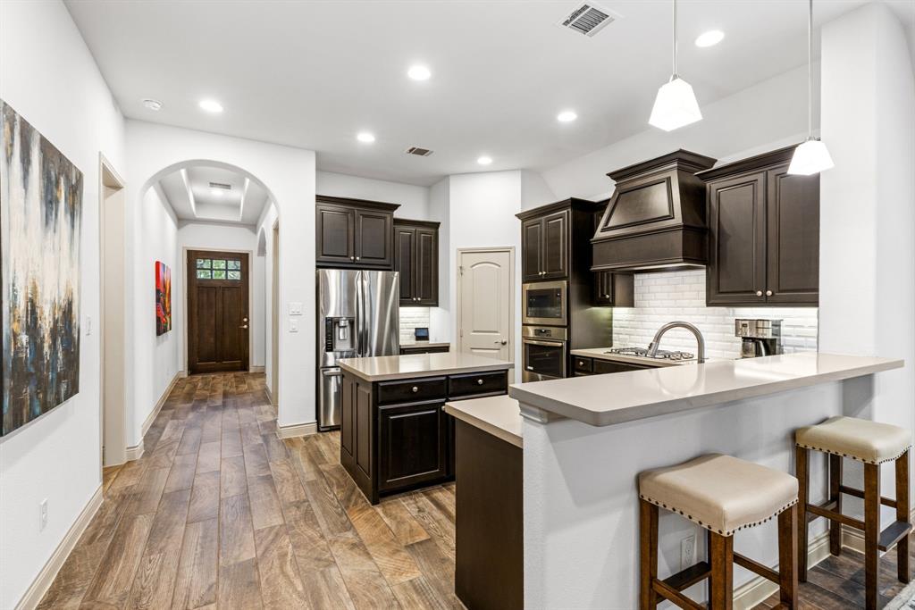 8604 Holliday Creek Way Property Photo 3