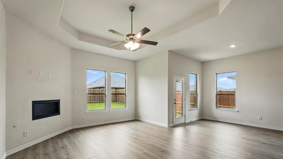 2435 Wesley Avenue Property Photo 8