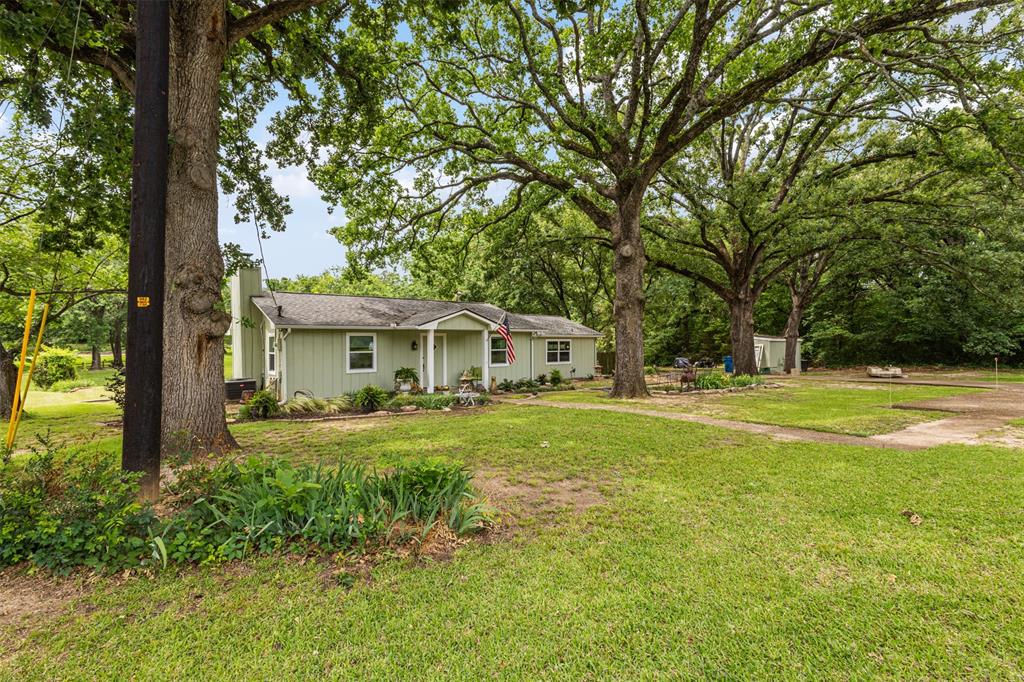 713 Midway Road Property Photo 1