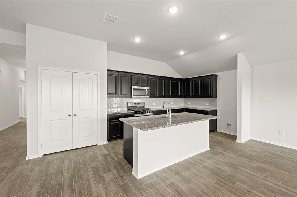 921 Abalone Avenue Property Photo 5