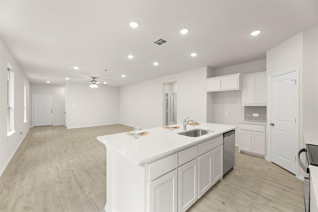 3695 Desperado Way Property Photo 6