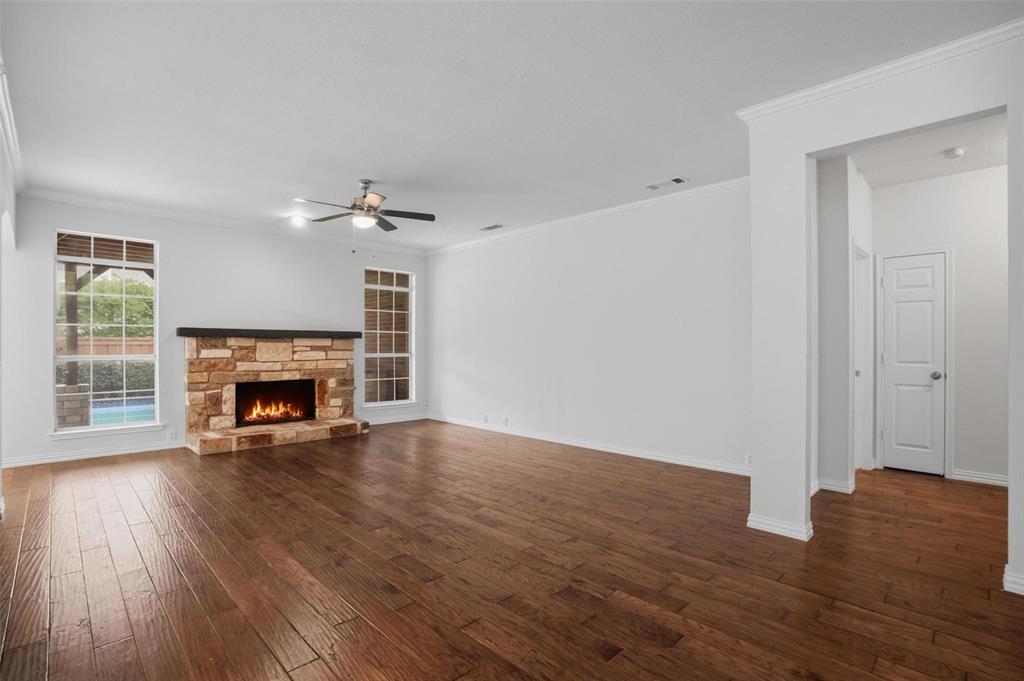 8812 Smokey Drive Property Photo 8