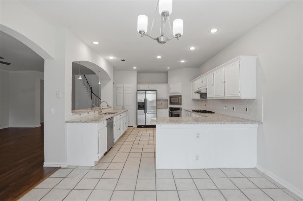 8812 Smokey Drive Property Photo 13