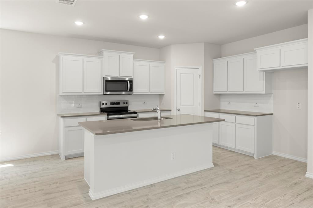 3691 Desperado Way Property Photo 4