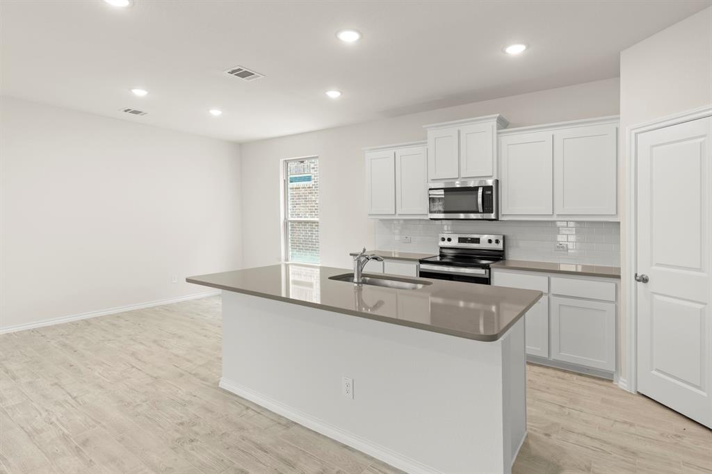 3691 Desperado Way Property Photo 5