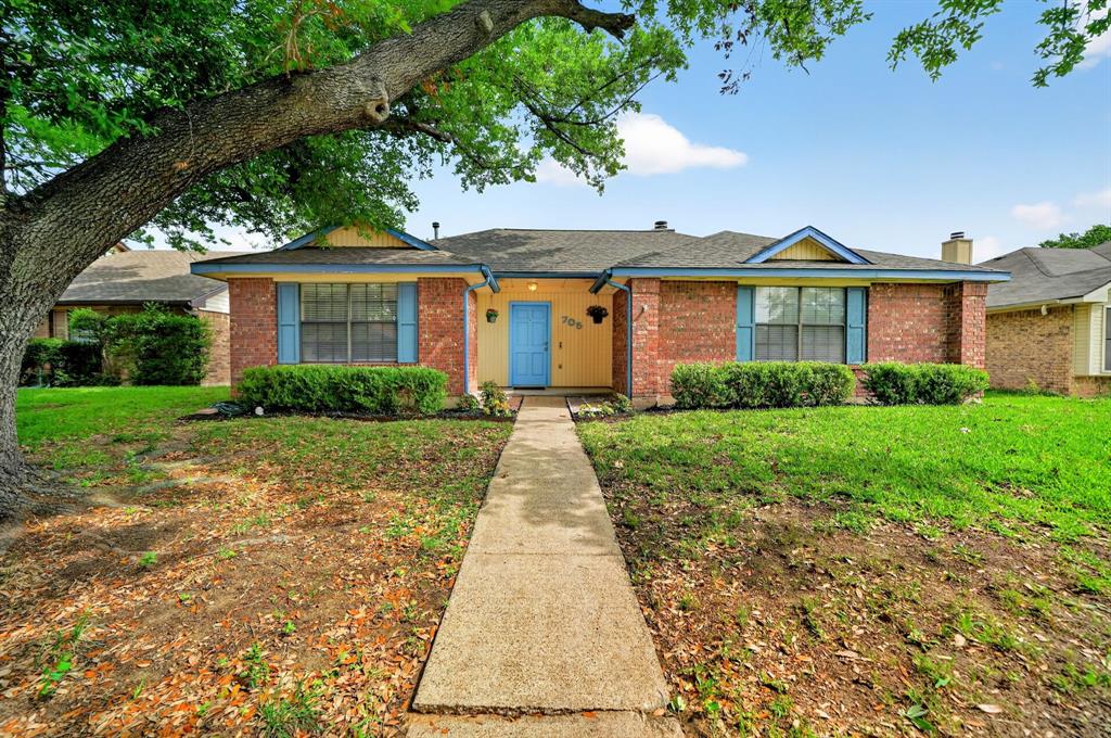 705 Whitewing Drive Property Photo 1